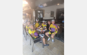 Hello
Belle organisation et belle participation a la Londe
...
Un dimanche comme il y en a trois en juin 🚴🚴🚴

RAVITO au bar du clapotis au lavandou 👍👍


Bref...un beau dimanche😄🤪😄🤪
